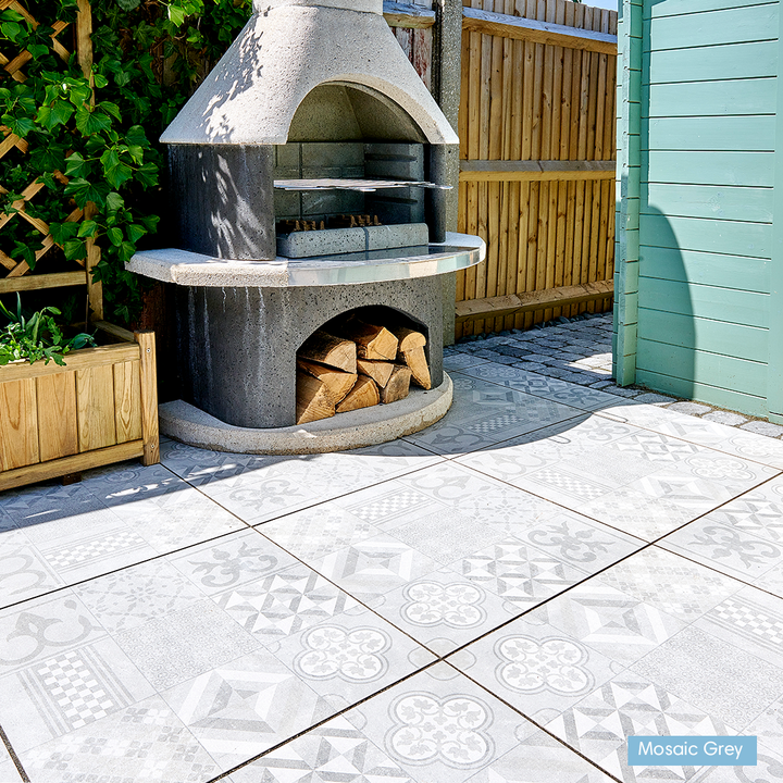 patterned paving, patterned tiles; outdoor patterned tile; decorative slabs; mosaic tiles; mosaic paving; mosaic, printed slabs; grey outdoor tiles, porcelain slabs, porcelain paving; outdoor porcelain; patterned porcelain slabs